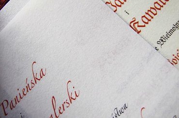 Notre Dame na pergaminie #NotreDame #ZaproszeniaŚlubneŚredniowieczne